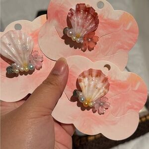 Seashell Pearl Accent Hair Clips - Pink & White